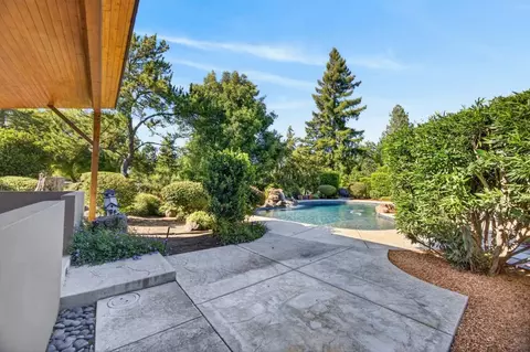 Exterior - 44194 Lakeview Dr, El Macero, CA 95618 photo 10 of 20
