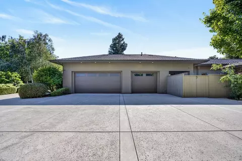 Exterior - 44194 Lakeview Dr, El Macero, CA 95618 photo 18 of 20