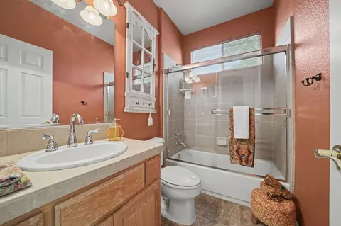 Bath - 171 Quail Meadow Ct, Copperopolis, CA 95228 photo 6 of 6