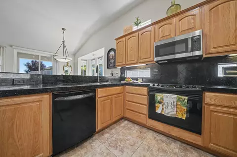 Kitchen - 171 Quail Meadow Ct, Copperopolis, CA 95228 photo 3 of 6