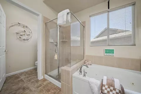 Bath - 171 Quail Meadow Ct, Copperopolis, CA 95228 photo 4 of 6