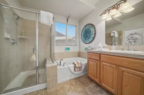 Bath - 171 Quail Meadow Ct, Copperopolis, CA 95228 photo 3 of 6
