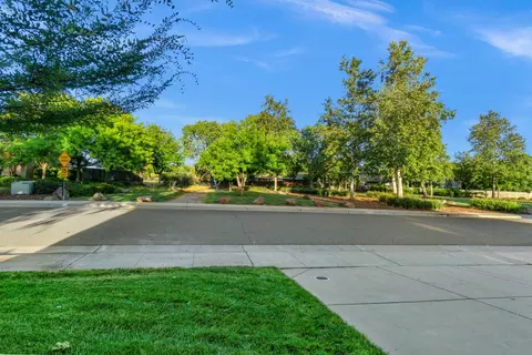 Exterior - 4272 Arnold Way, Mather, CA 95655 photo 9 of 10