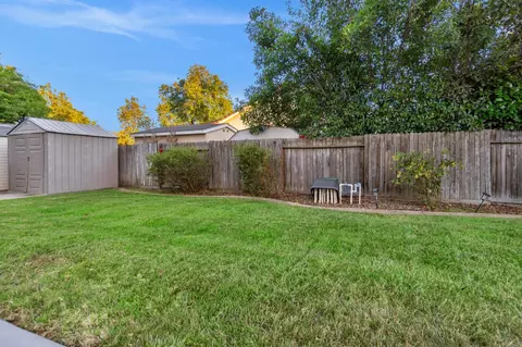 Exterior - 4272 Arnold Way, Mather, CA 95655 photo 7 of 10