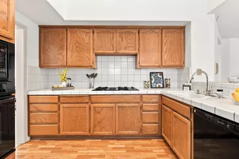 Kitchen - 1850 Tahoe Cir, Tracy, CA 95376 photo 2 of 6