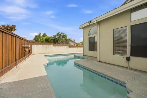 Exterior - 1850 Tahoe Cir, Tracy, CA 95376 photo 4 of 6
