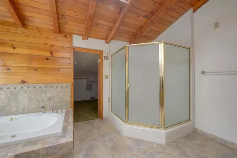 Bath - 2931 E Marshall Rd, Crows Landing, CA 95313 photo 3 of 3