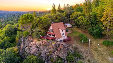 Exterior - 19235 Bumpy Rd, Grass Valley, CA 95949 photo 5 of 24