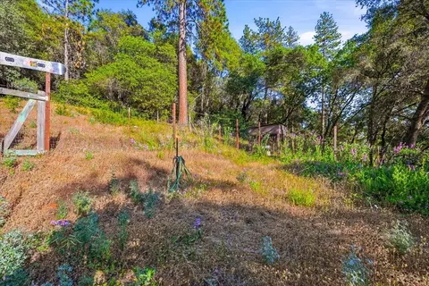 Exterior - 19235 Bumpy Rd, Grass Valley, CA 95949 photo 16 of 24