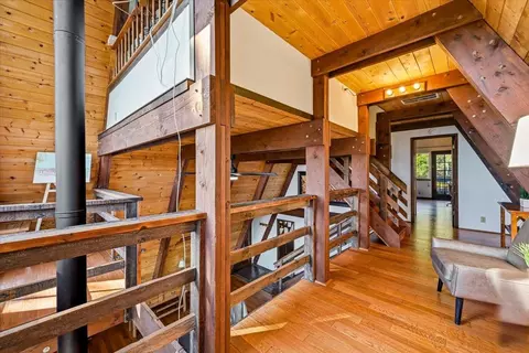 Entry Way - 19235 Bumpy Rd, Grass Valley, CA 95949 photo 4 of 5