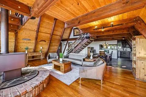 Living - 19235 Bumpy Rd, Grass Valley, CA 95949 photo 3 of 3