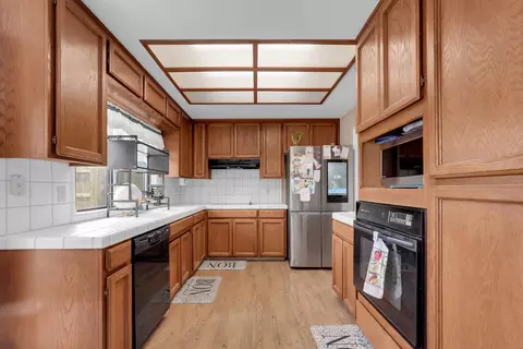 Kitchen - 1235 Daniels St, Manteca, CA 95337 photo 1 of 1