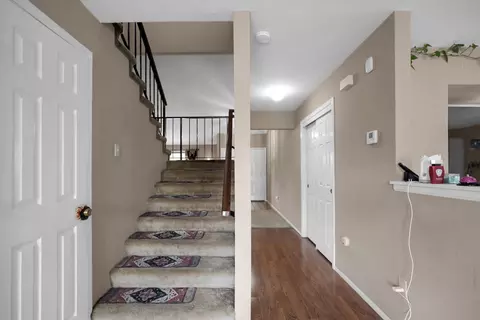 Entry Way - 1235 Daniels St, Manteca, CA 95337 photo 2 of 3