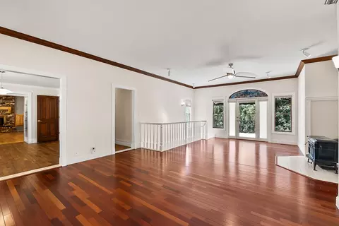 Living - 6300 Longview Dr, Placerville, CA 95667 photo 10 of 13