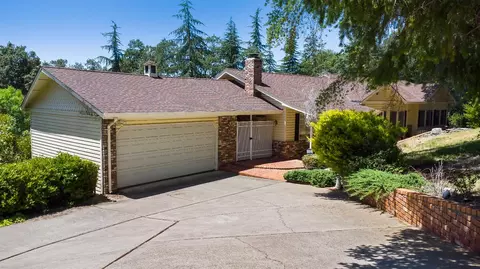 6300 Longview Dr, Placerville, CA 95667