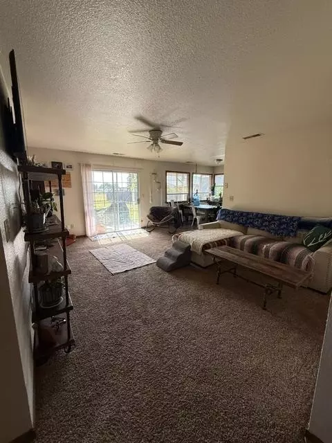 867 I St, Hickman, CA 95323 photo 3