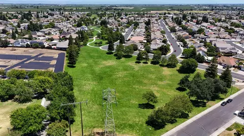 View/Area - 782 Shadowbrook Ln, Manteca, CA 95336 photo 4 of 4