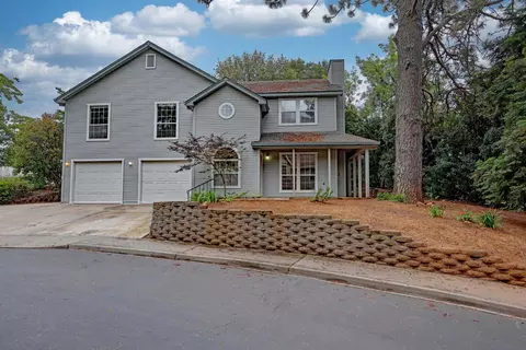 10016 Brentwood Cir, Auburn, CA 95603