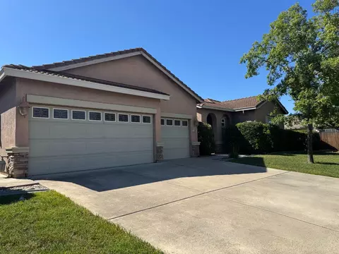 11034 Tinta Fina Dr, Rancho Cordova, CA 95670