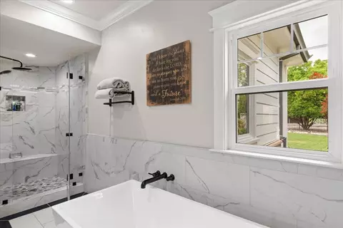 Bath - 8720 W Fairoaks Rd, Tracy, CA 95304 photo 5 of 7
