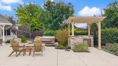 Exterior - 8720 W Fairoaks Rd, Tracy, CA 95304 photo 9 of 21