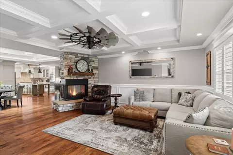 Living - 8720 W Fairoaks Rd, Tracy, CA 95304 photo 2 of 2