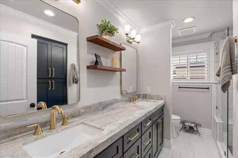 Bath - 8720 W Fairoaks Rd, Tracy, CA 95304 photo 1 of 7