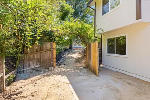 Exterior - 121 Prospector Ct, Folsom, CA 95630 photo 14 of 23