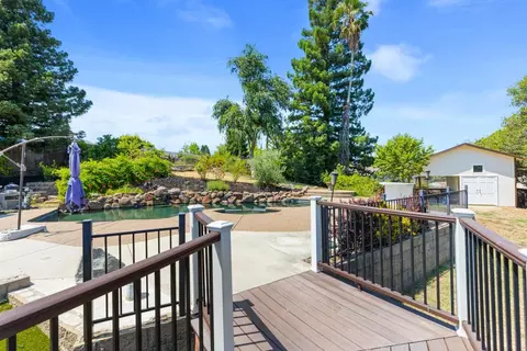 Exterior - 121 Prospector Ct, Folsom, CA 95630 photo 11 of 23