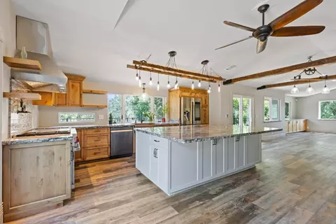 Kitchen - 121 Prospector Ct, Folsom, CA 95630 photo 4 of 10