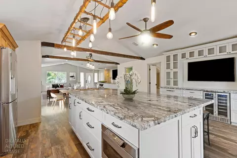 Kitchen - 121 Prospector Ct, Folsom, CA 95630 photo 9 of 10