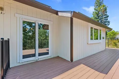 Exterior - 121 Prospector Ct, Folsom, CA 95630 photo 5 of 23