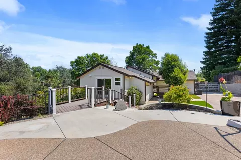 Exterior - 121 Prospector Ct, Folsom, CA 95630 photo 20 of 23