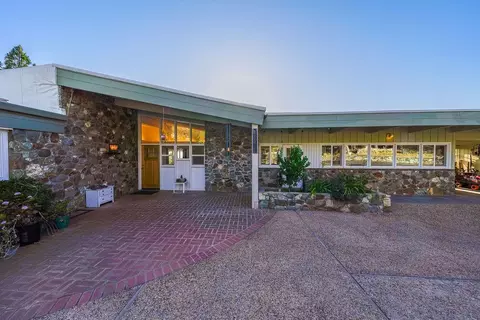 10209 Ranch Rd, Rough And Ready, CA 95975
