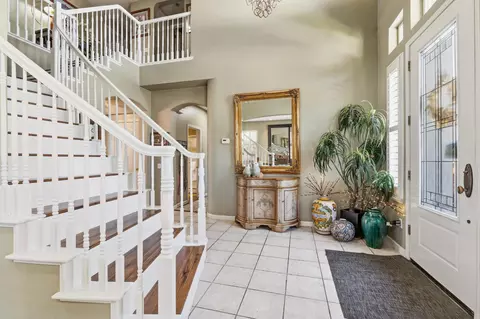 Entry Way - 1912 Legend Dr, Modesto, CA 95357 photo 3 of 7