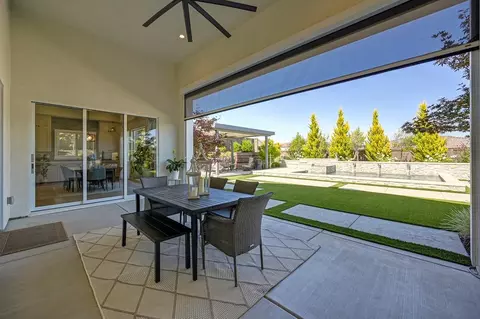 Exterior - 806 Fallen Log Ct, Rocklin, CA 95765 photo 3 of 23