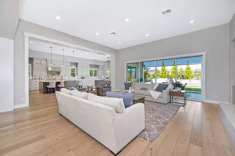 Living - 806 Fallen Log Ct, Rocklin, CA 95765 photo 1 of 8