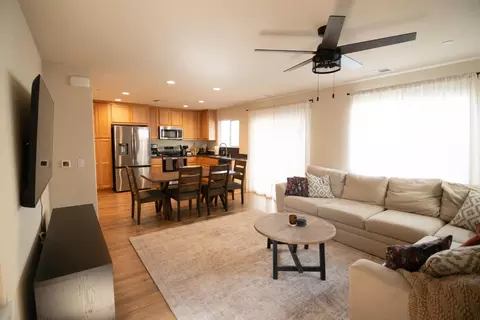 Living - 430 Peppercorn Dr, Turlock, CA 95380 photo 2 of 5