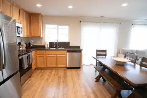 Kitchen - 430 Peppercorn Dr, Turlock, CA 95380 photo 2 of 3