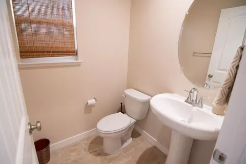 Entry Way - 430 Peppercorn Dr, Turlock, CA 95380 photo 1 of 2