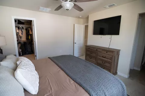 Bedroom - 430 Peppercorn Dr, Turlock, CA 95380 photo 4 of 7