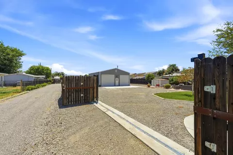 Exterior - 2734 W Byron Rd, Tracy, CA 95377 photo 11 of 13