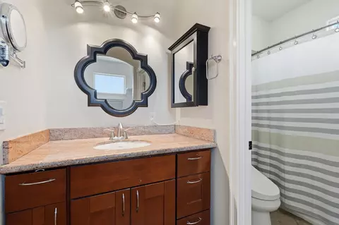 Bath - 2734 W Byron Rd, Tracy, CA 95377 photo 1 of 2