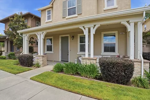 1567 Bonanza Ln, Folsom, CA 95630