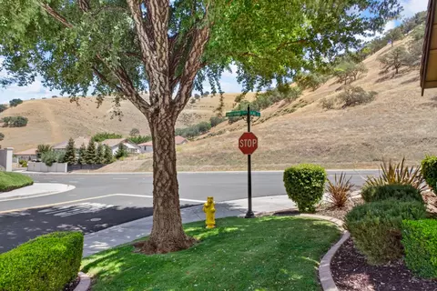 Exterior - 9016 Tee Box Ct, Patterson, CA 95363 photo 10 of 10