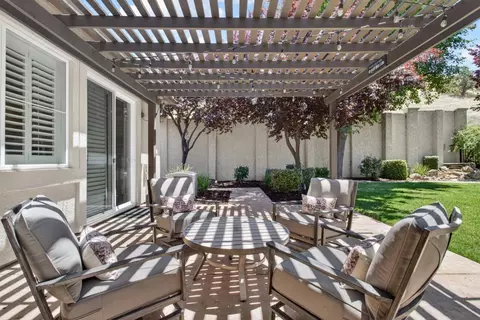 Exterior - 9016 Tee Box Ct, Patterson, CA 95363 photo 5 of 10