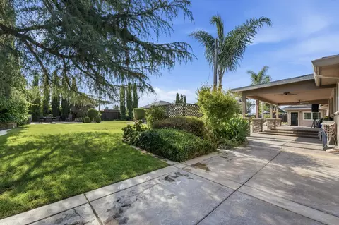 Exterior - 2837 Geer Rd, Hughson, CA 95326 photo 5 of 20