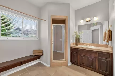 Bath - 7760 Boulder Creek Rd, Penryn, CA 95663 photo 8 of 8