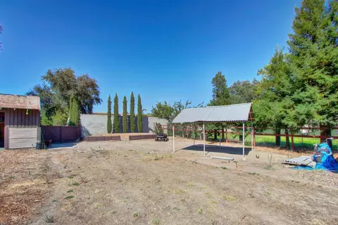Exterior - 3840 Valle Vista Rd, Carmichael, CA 95608 photo 15 of 23