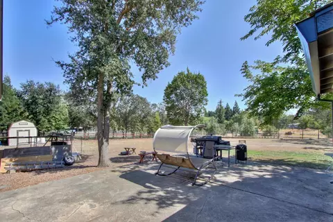 Exterior - 3840 Valle Vista Rd, Carmichael, CA 95608 photo 8 of 23
